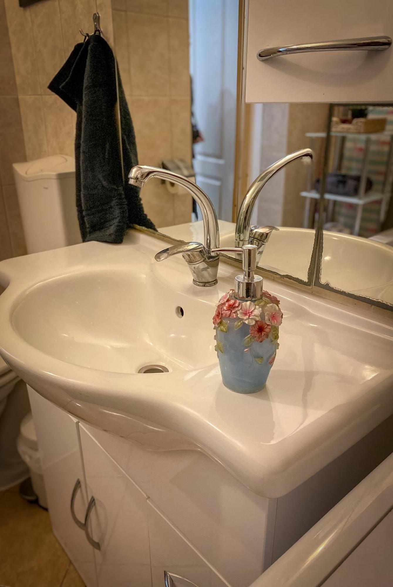 Lovely Central Apartment With Free Parking, Koezponthoz Koezeli 3 Szobas Lakas Gyor Ngoại thất bức ảnh